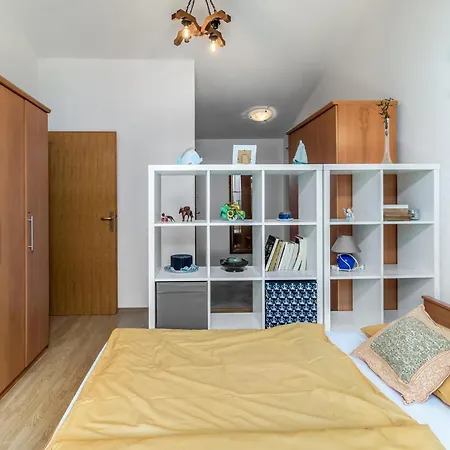 Lovely In With Kitchen Apartment Novi Vinodolski