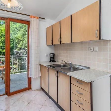 Lovely In With Kitchen Novi Vinodolski